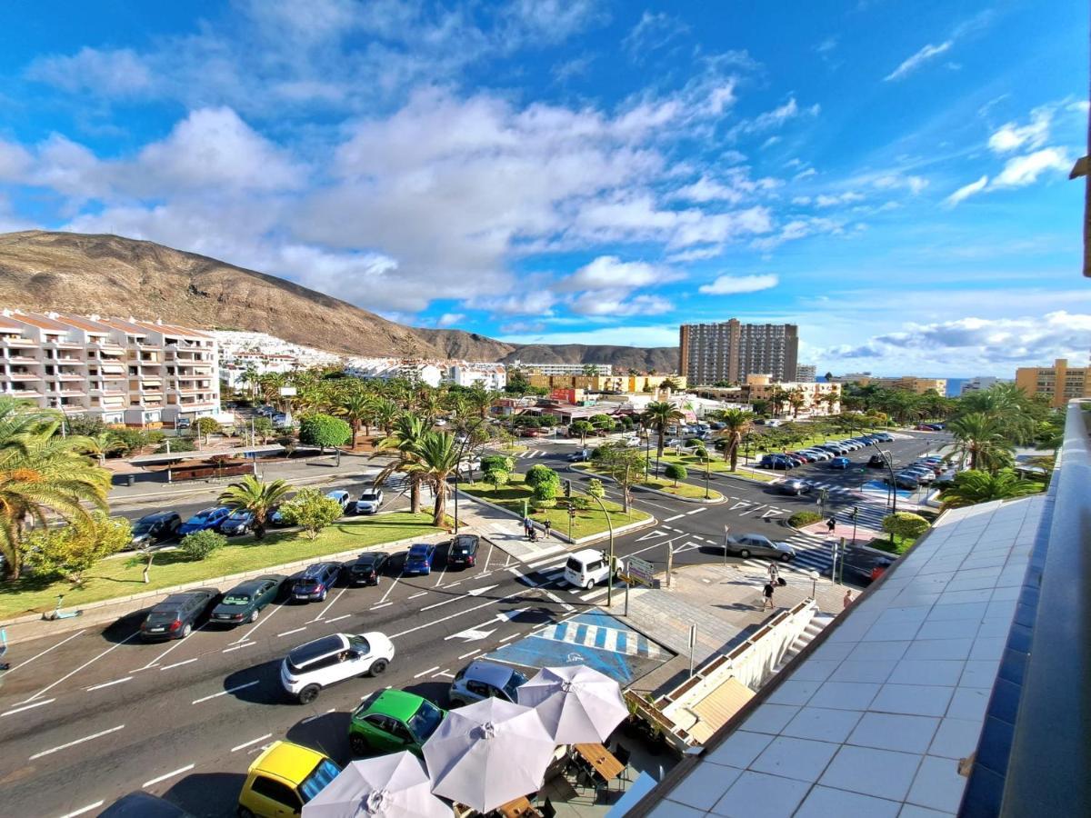 Newly Reformed 2 Bedroom Apartment In The Center Of Los Cristianos Los Cristianos  Buitenkant foto