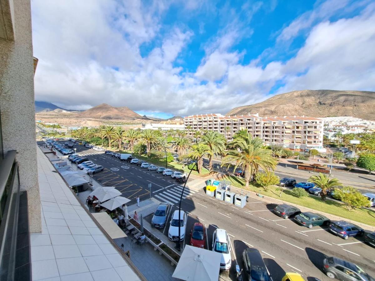Newly Reformed 2 Bedroom Apartment In The Center Of Los Cristianos Los Cristianos  Buitenkant foto