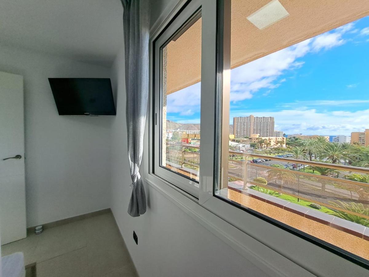 Newly Reformed 2 Bedroom Apartment In The Center Of Los Cristianos Los Cristianos  Buitenkant foto