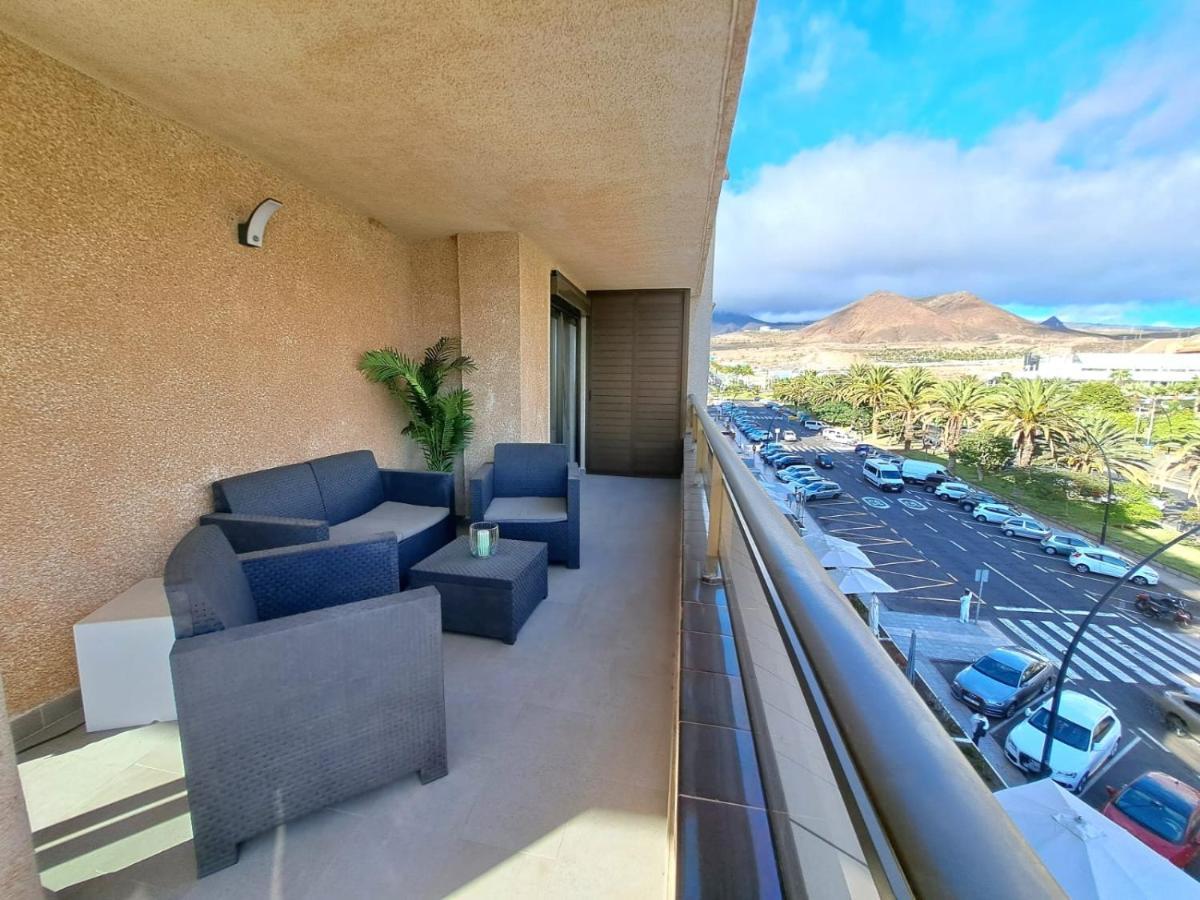 Newly Reformed 2 Bedroom Apartment In The Center Of Los Cristianos Los Cristianos  Buitenkant foto