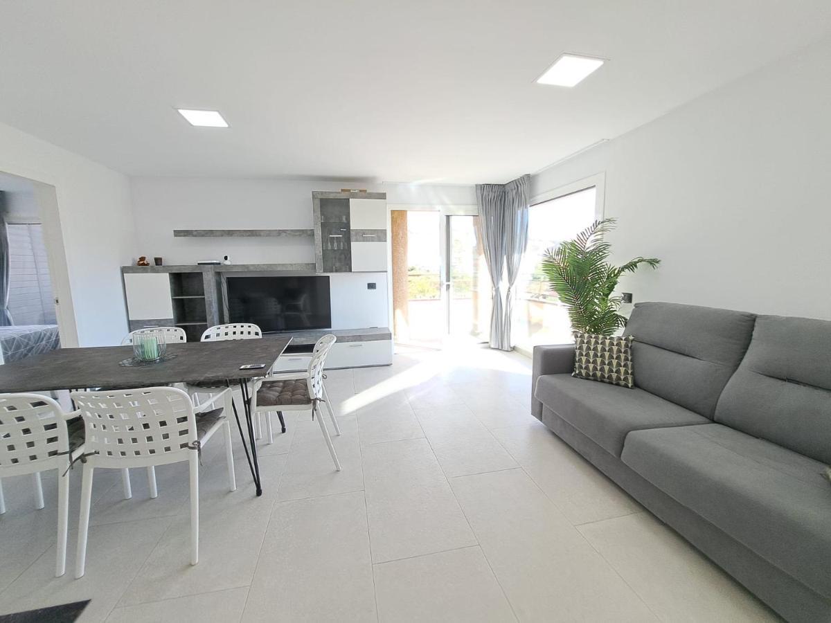 Newly Reformed 2 Bedroom Apartment In The Center Of Los Cristianos Los Cristianos  Buitenkant foto